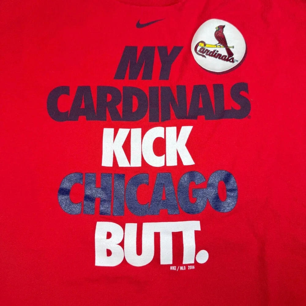 Vintage Nike St Louis Cardinals Kick Chicago Butt T-Shirt Mens Medium Red 2006